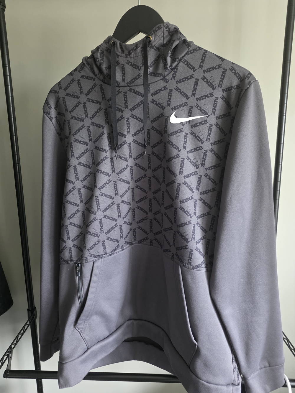 Nike Men’s Gray Logo Pullover Hoodie